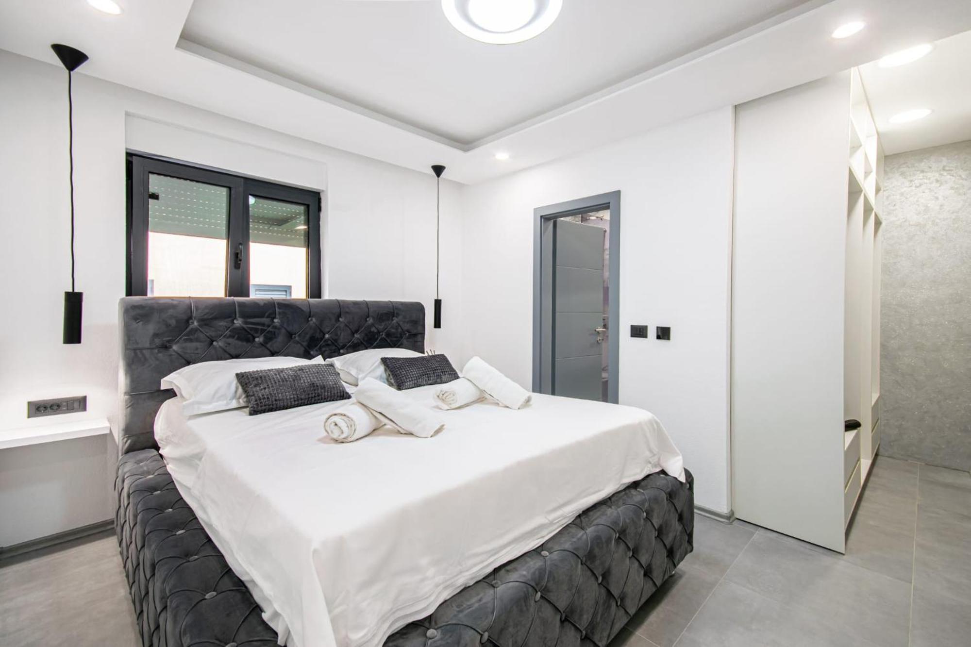 Family Rasic Apartment Makarska