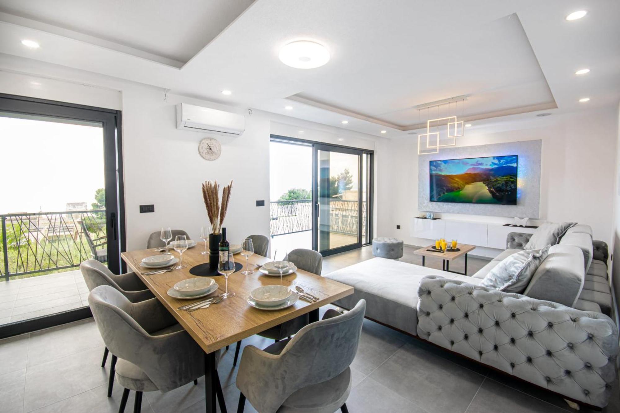 Family Rasic Apartment Makarska